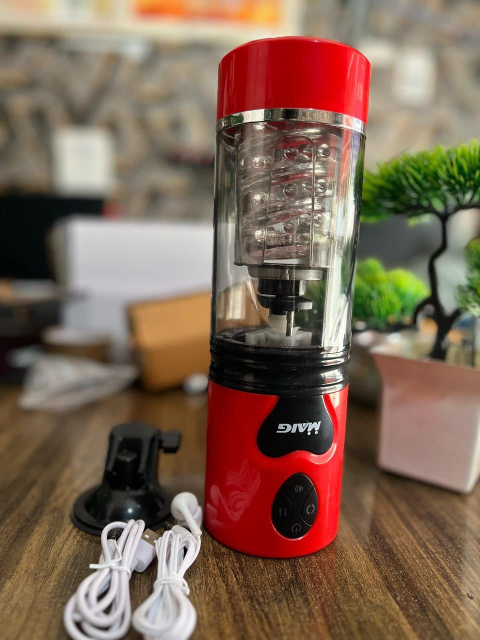 Auto Suck Smart Masturbating Man